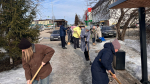 Соцработники помогают с уборкой снега: в Агрызе стартовали первые весенние субботники